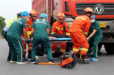 黔东南沛县道路救援